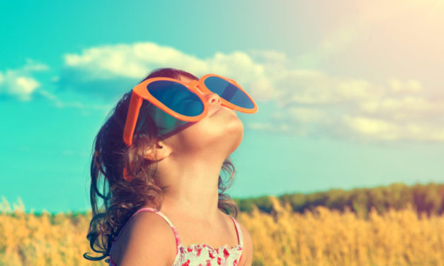 Protección solar incluso en días nublados, los pediatras advierten de esta necesidad