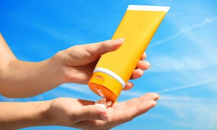 La campaña «Frena el sol, frena el lupus», de Fefac continúa sumando farmacias