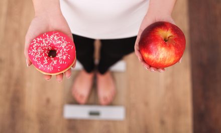 DKV presenta una guía con las mejores prácticas para luchar contra la obesidad infantil