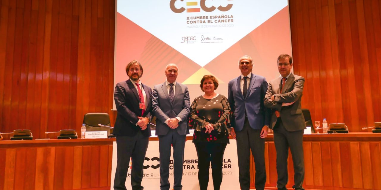 Pacientes, profesionales sociosanitarios y administración se reúnen en la II Cumbre Española Contra el Cáncer