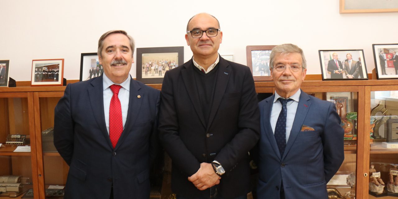 El Instituto ProPatiens junto con la UA y la UMH crean la “Cátedra del Paciente” para formar y profesionalizar a las Asociaciones de Pacientes