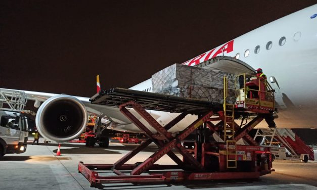 Fenin, Grupo Oesía e Iberia crean un corredor aéreo para la llegada de productos sanitarios a españa