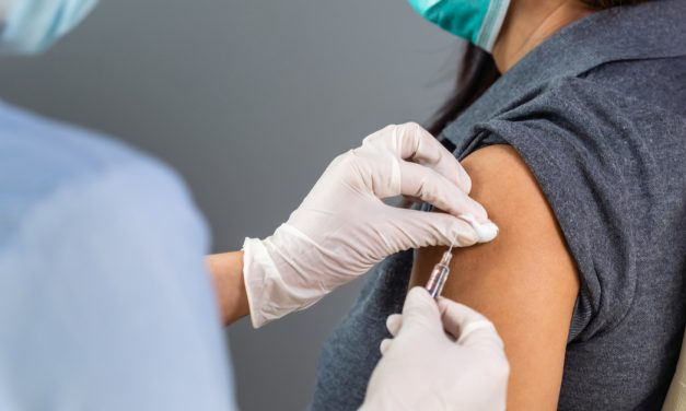 FACME recomienda la vacunación contra la Covid-19 a pacientes anticoagulados