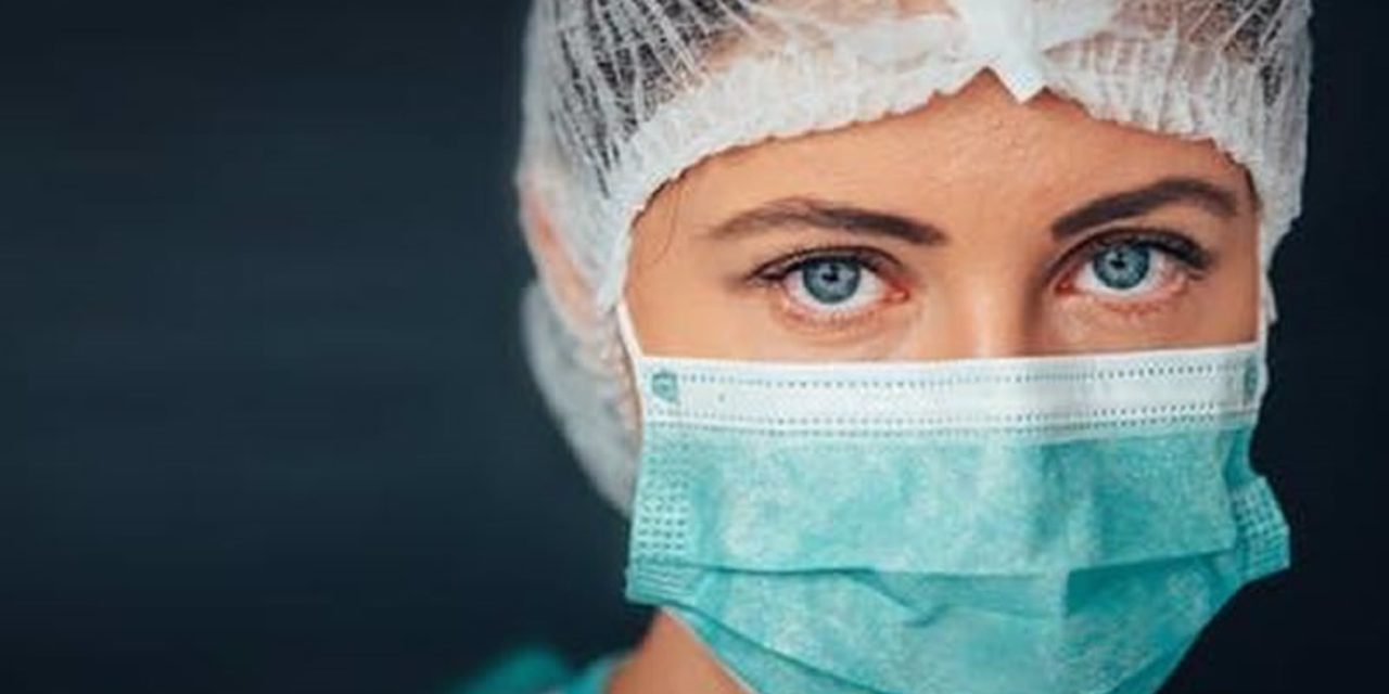 Seis de cada 10 enfermeros reconocen que la pandemia ha empeorado su salud psicológica