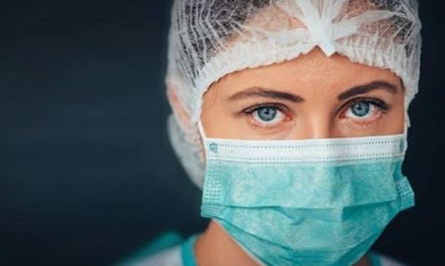 Seis de cada 10 enfermeros reconocen que la pandemia ha empeorado su salud psicológica