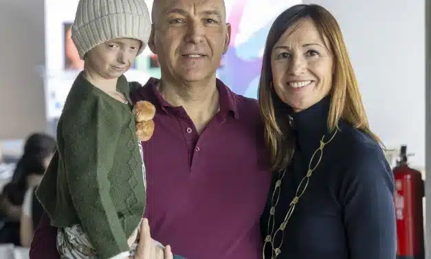 La Asociación Progeria Alexandra Peraut dona 10.000 euros al CNIC para apoyar la investigación sobre la enfermedad