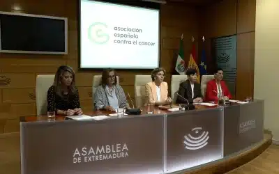 Cáncer de mama: pacientes reclaman más investigación, apoyo psicológico y facilidades laborales