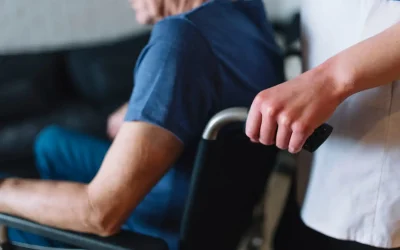 El Gobierno y las CCAA financiarán hasta 10.000 euros al mes para la atención 24 horas a pacientes con ELA