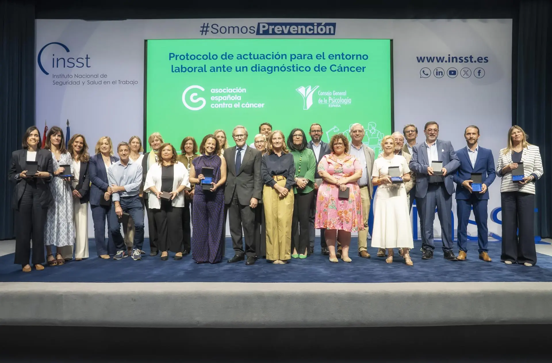 Presentación-del-protocolo-de-actuación-para-las-empresas-y-personas-con-cáncer-en-edad-laboral Presentación-del-protocolo-de-actuación-para-las-empresas-y-personas-con-cáncer-en-edad-laboral