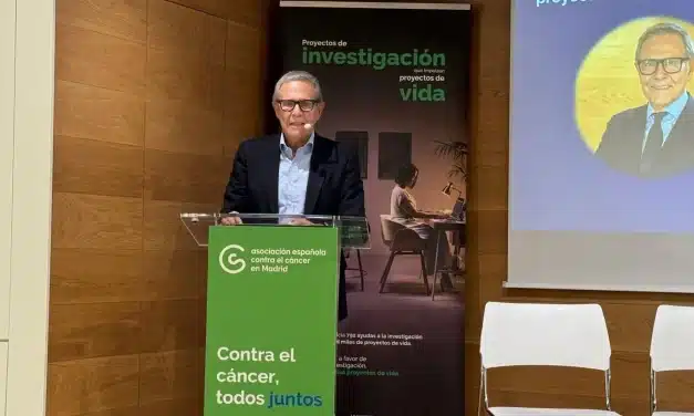 La AECC pide más financiación para la investigación contra el cáncer ante la caída de fondos europeos