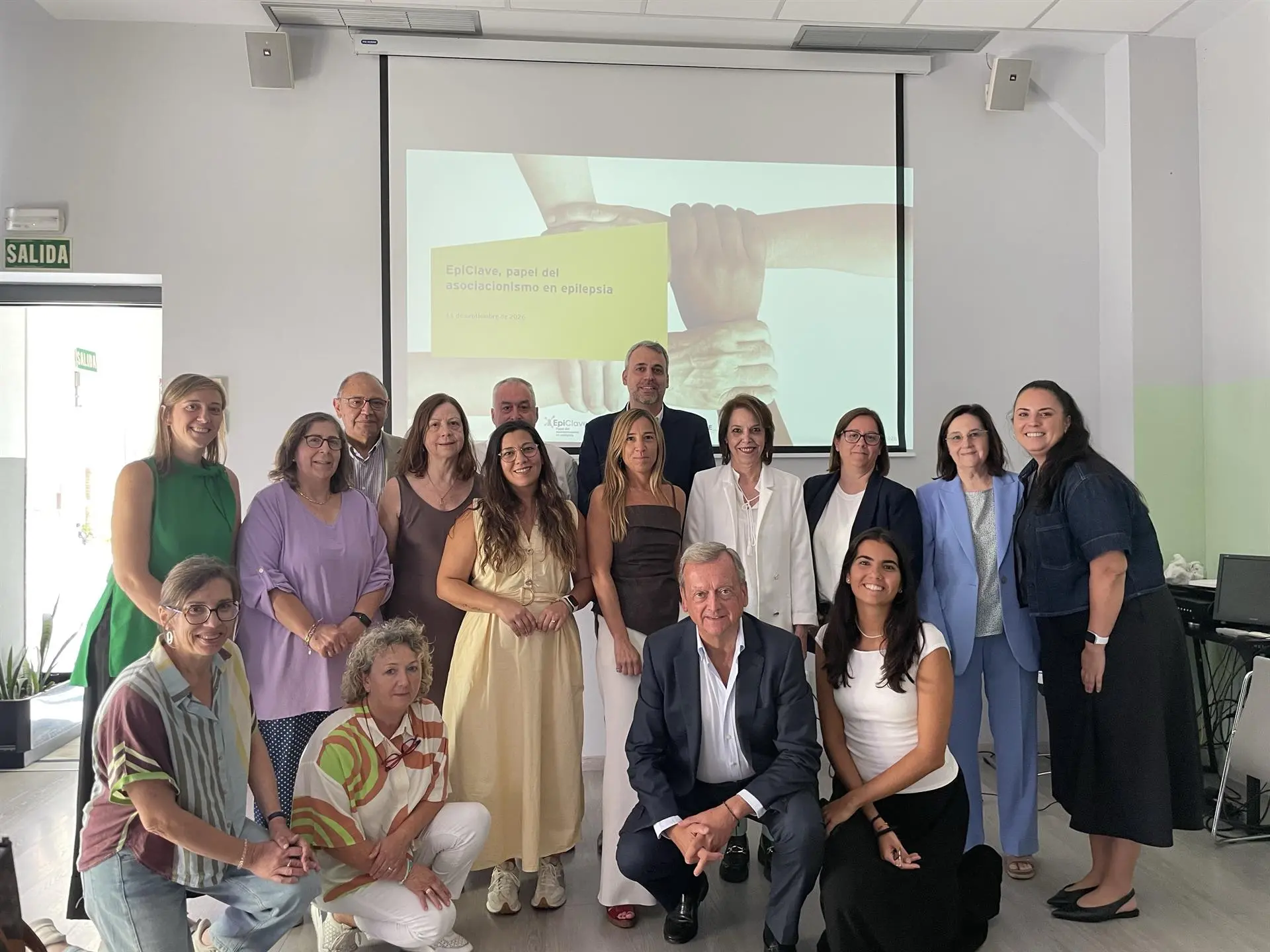 Representantes de asociaciones de pacientes con epilepsia participantes en el proyecto EpiClave Representantes de asociaciones de pacientes con epilepsia participantes en el proyecto EpiClave
